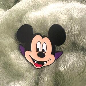 •NEW WITHOUT TAGS: Vampire Mickey Enamel Pin.